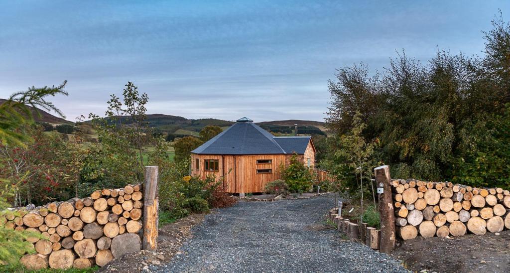 Dalnoid Cottages & Treehouses Nr Glenshee Spittal of Glenshee Exterior foto