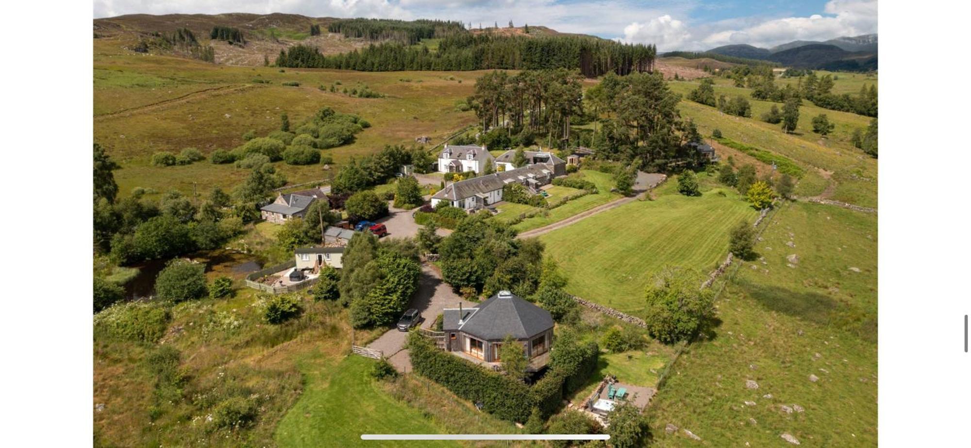 Dalnoid Cottages & Treehouses Nr Glenshee Spittal of Glenshee Exterior foto